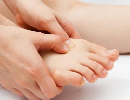 Har du smärta eller stelhet i foten? – 9 fotövningar att prova hemma